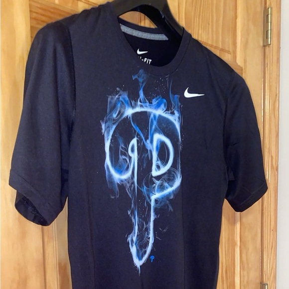 Phillies Nike Dri-Fit blue flame Logo T-shirt. - Picture 4 of 7